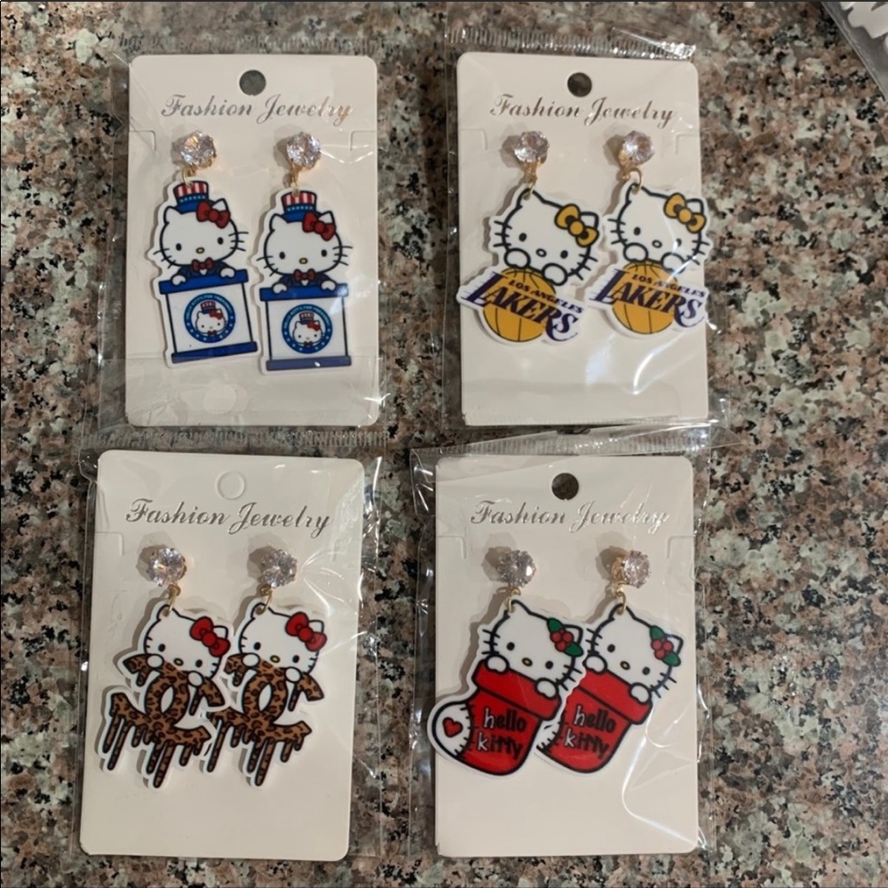 Hello Kitty Earring Set - Pierced - Picture 3 of 3